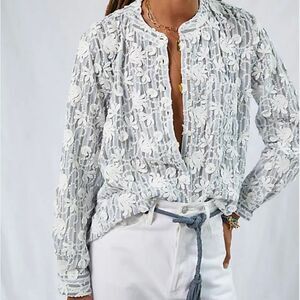 Anthropologie Pilcro Whitney Floral Embroidery Trapeze Button Up Top Size Medium